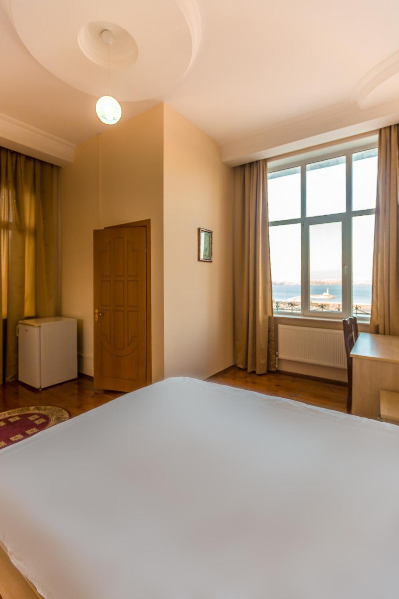 Red Roof Seaview Hotel Baku Exterior foto